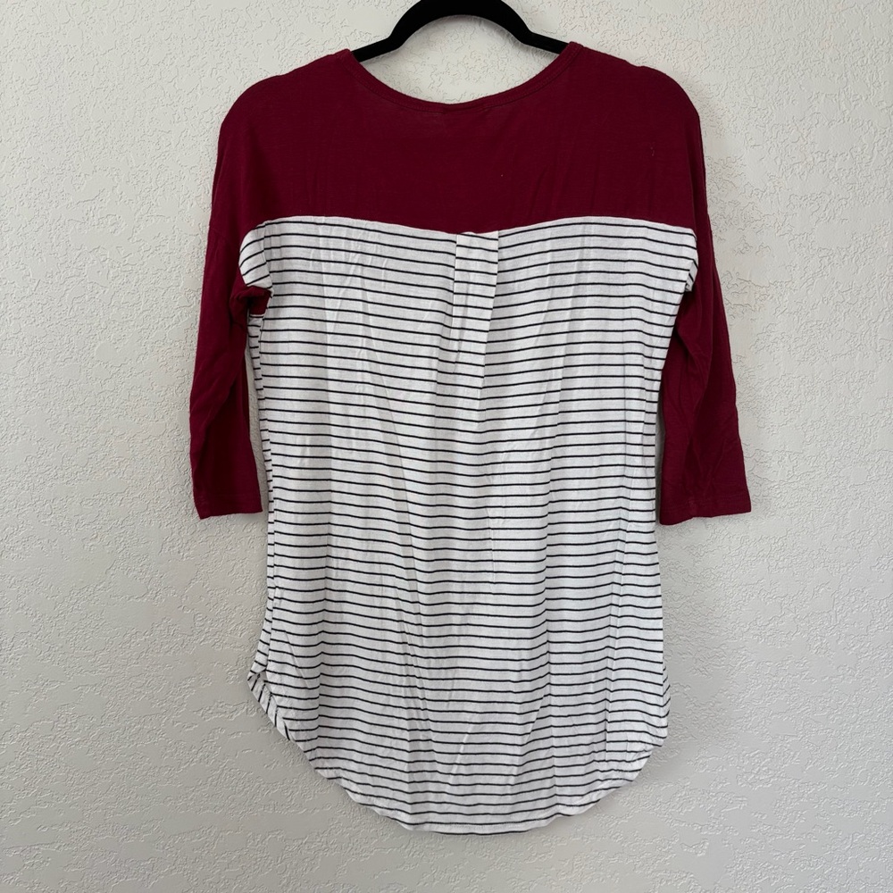 H.I.P Women's Size Small Red White Striped Pocket Scoop Neckline Tee Shirt - Picture 6 of 7